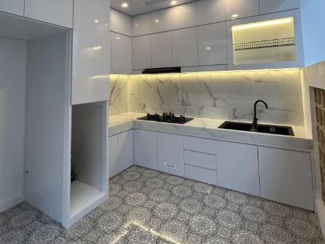 Interior ruang makan minimalis di Jogja