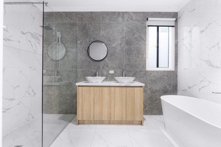 biaya renovasi kamar mandi purwokerto - Masterbangun